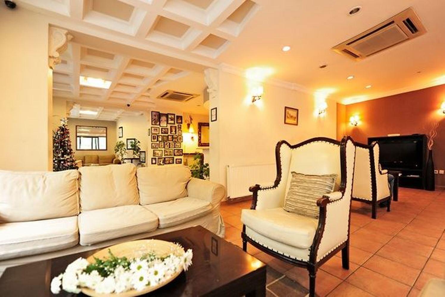 Uestuen Hotel Alsancak Измир Экстерьер фото